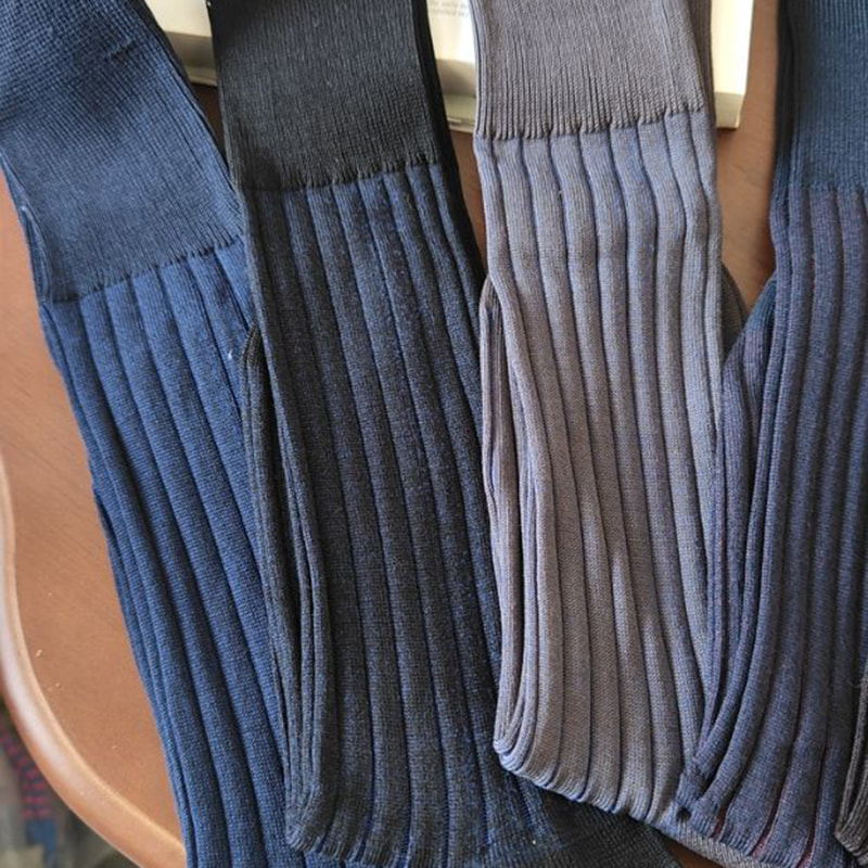 جوراب های فوتبال دو سوزن سوزن جوراب های فوتبال دو سوزن سوزن